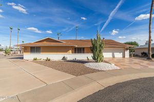 13206 W SPANISH GARDEN DR, SUN CITY WEST, AZ