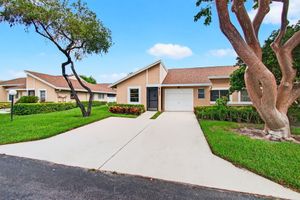 8157 SPRINGTREE RD, BOCA RATON, FL