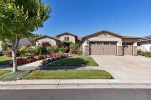 2351 RIVER BERRY DR, MANTECA, CA
