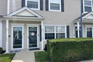 1147 WILLOW LN, VALLEY STREAM, NY