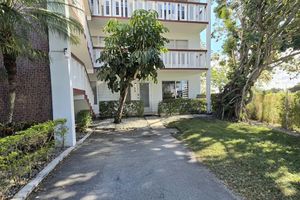 114 GREENBRIER C C, WEST PALM BEACH, FL