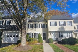 54 PEMBROKE DR, MENDHAM, NJ