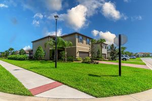 593 SE MONET DR, PORT SAINT LUCIE, FL