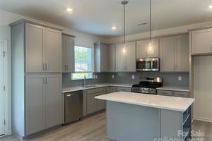 411 SUNHARVEST LN, INDIAN TRAIL, NC