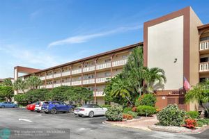 3202 PORTOFINO PT B2, COCONUT CREEK, FL