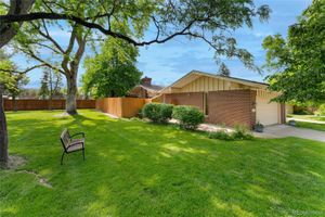 7427 W CEDAR CIR, LAKEWOOD, CO