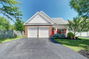 10 HOLLY MANOR CT, HELMETTA, NJ