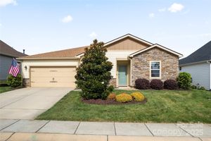 523 BOWLINE DR, DENVER, NC