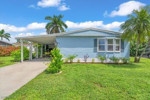 618 CHARLEMAGNE BLVD, NAPLES, FL