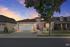 12100 WINGER ST, BAKERSFIELD, CA
