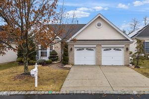 14 BARTON CREEK RD, JACKSON, NJ