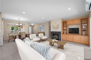 4812 SPOKANE ST, LACEY, WA