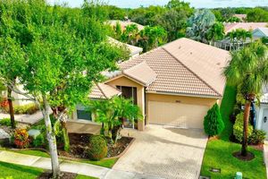 9523 SANDPIPER LN, WEST PALM BEACH, FL