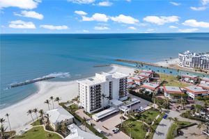 2171 GULF SHORE BLVD 502, NAPLES, FL