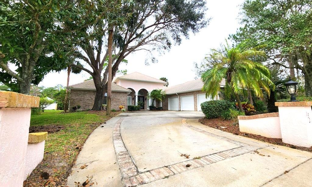 Pelican Bay Daytona Beach community photo 1