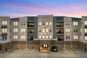 6804 WESTVIEW DR APT 3404, HOUSTON, TX