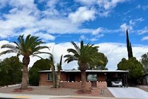 91 E LOS MANGOS, GREEN VALLEY, AZ