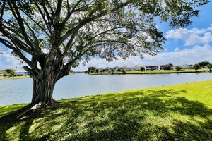 143 CHATHAM G, WEST PALM BEACH, FL