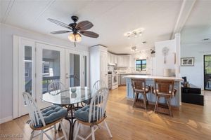 105 CALAIS CT, NAPLES, FL