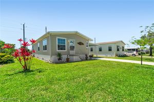21 CHATEAU WAY, NAPLES, FL