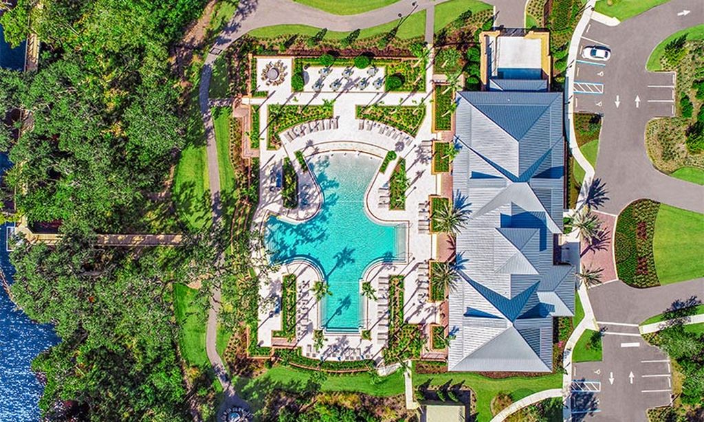 RiverClub Outdoor Resort-Style Pool