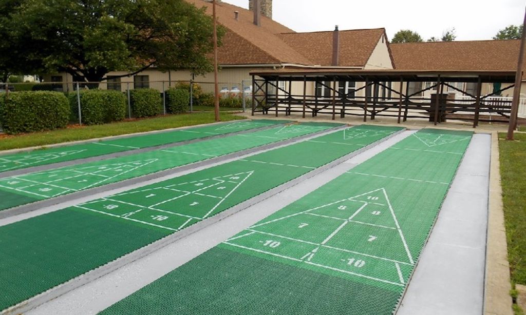 4 Shuffleboard Courts