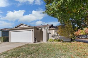 7325 SUNSILVER LN, SACRAMENTO, CA