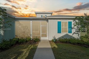 62 SEAPLANE DR, HARDEEVILLE, SC