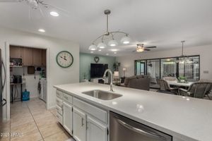 2105 S ZINNIA UNIT 464, MESA, AZ