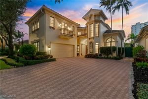8169 VIA VECCHIA, NAPLES, FL