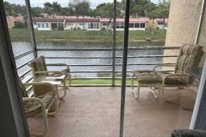 182 LAKE FRANCES DR, WEST PALM BEACH, FL