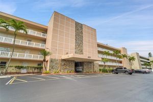 424 SE 10TH ST 402, DANIA BEACH, FL