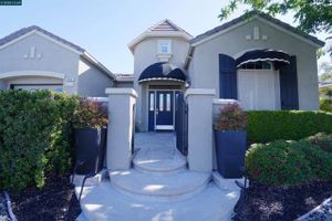 2041 KENT DR, BRENTWOOD, CA