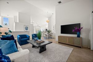 8370 EXCALIBUR CIR J4, NAPLES, FL