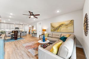 6804 WESTVIEW DR APT 2201, HOUSTON, TX