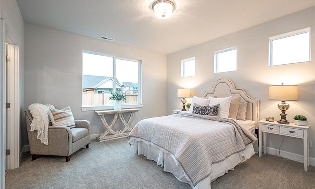 Model Master Bedroom