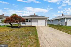 27 HARRINGTON DR, TOMS RIVER, NJ