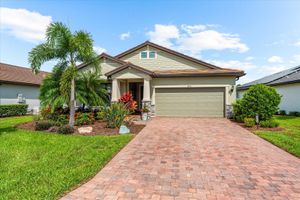 6854 CHESTER TRL, LAKEWOOD RANCH, FL
