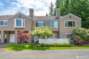 3623 224TH PL SE # 1360, ISSAQUAH, WA