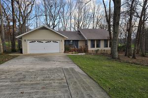 107 HOWARD TER, CROSSVILLE, TN