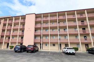 4137 LAKE BAYSHORE DR # C505, BRADENTON, FL