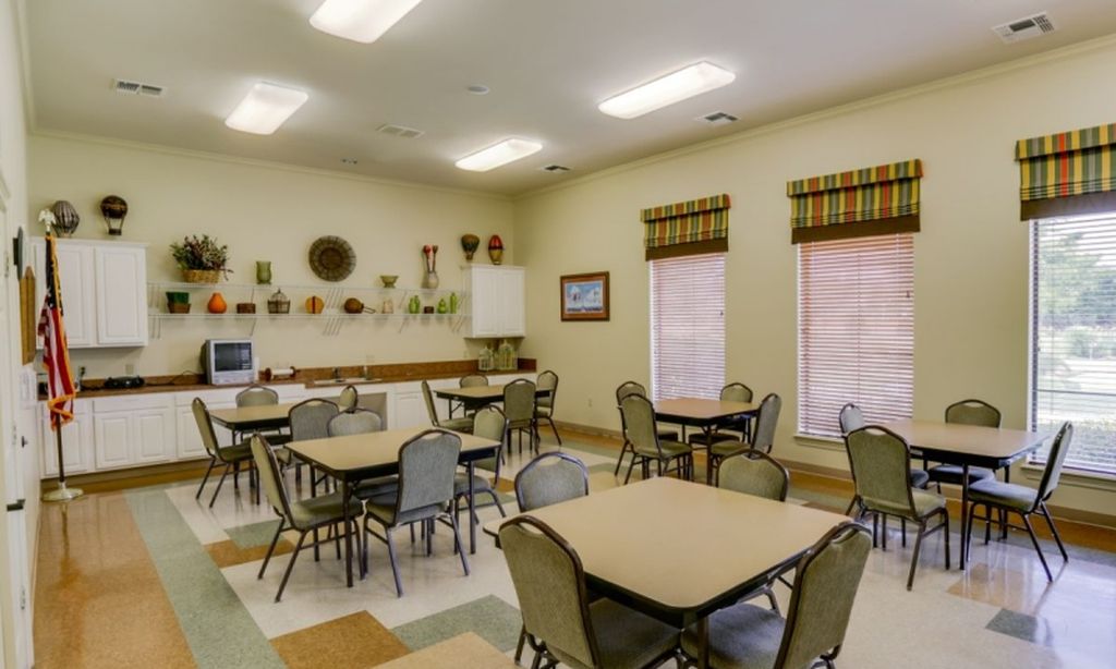 Arts & Crafts Studio