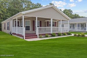 26 BALTUSROL DR, MAYS LANDING, NJ