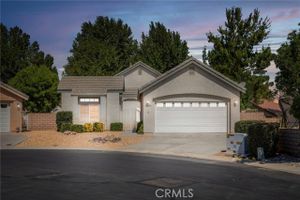 11238 BUNKER CIR, APPLE VALLEY, CA