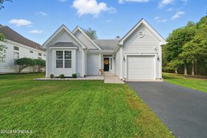 7 RIVER BEND CT, BARNEGAT, NJ