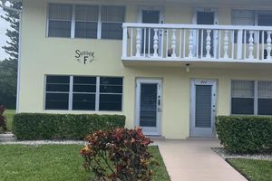 111 SUSSEX F F, WEST PALM BEACH, FL