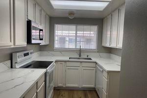 19193 PALO VERDE DR, APPLE VALLEY, CA