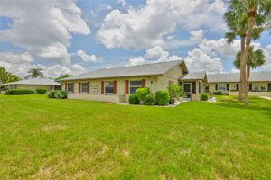 1905 CANTERBURY LN UNIT 17, SUN CITY CENTER, FL