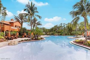 9137 CHULA VISTA ST 12602, NAPLES, FL