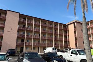 4137 LAKE BAYSHORE DR # C505, BRADENTON, FL